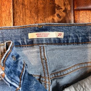 Levi’s Wedgie Straight